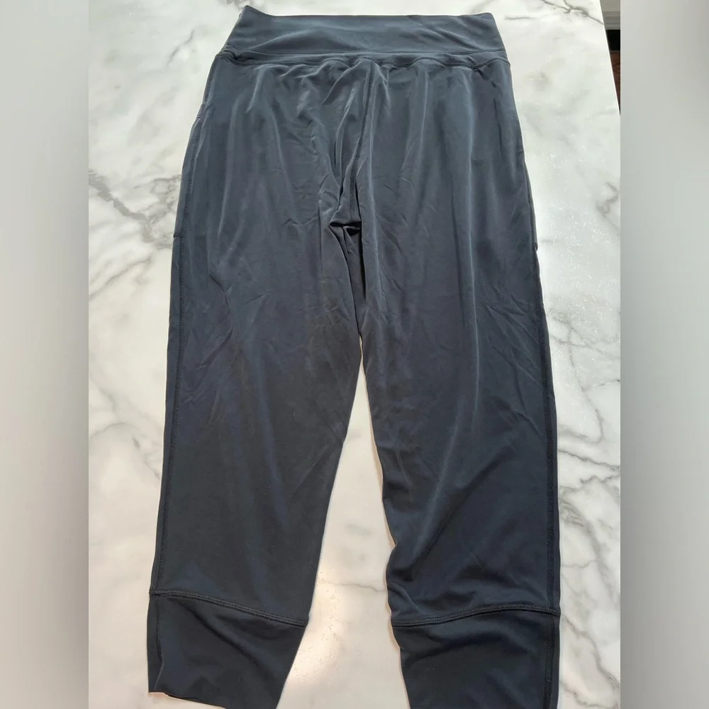 Fabletics Joggers - Picture 4 of 4